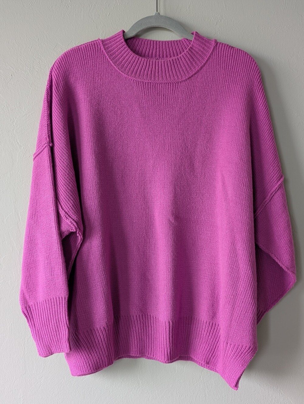She + Sky Fuchsia Oversized Crewneck Sweater Pullover Size M Stretch Soft